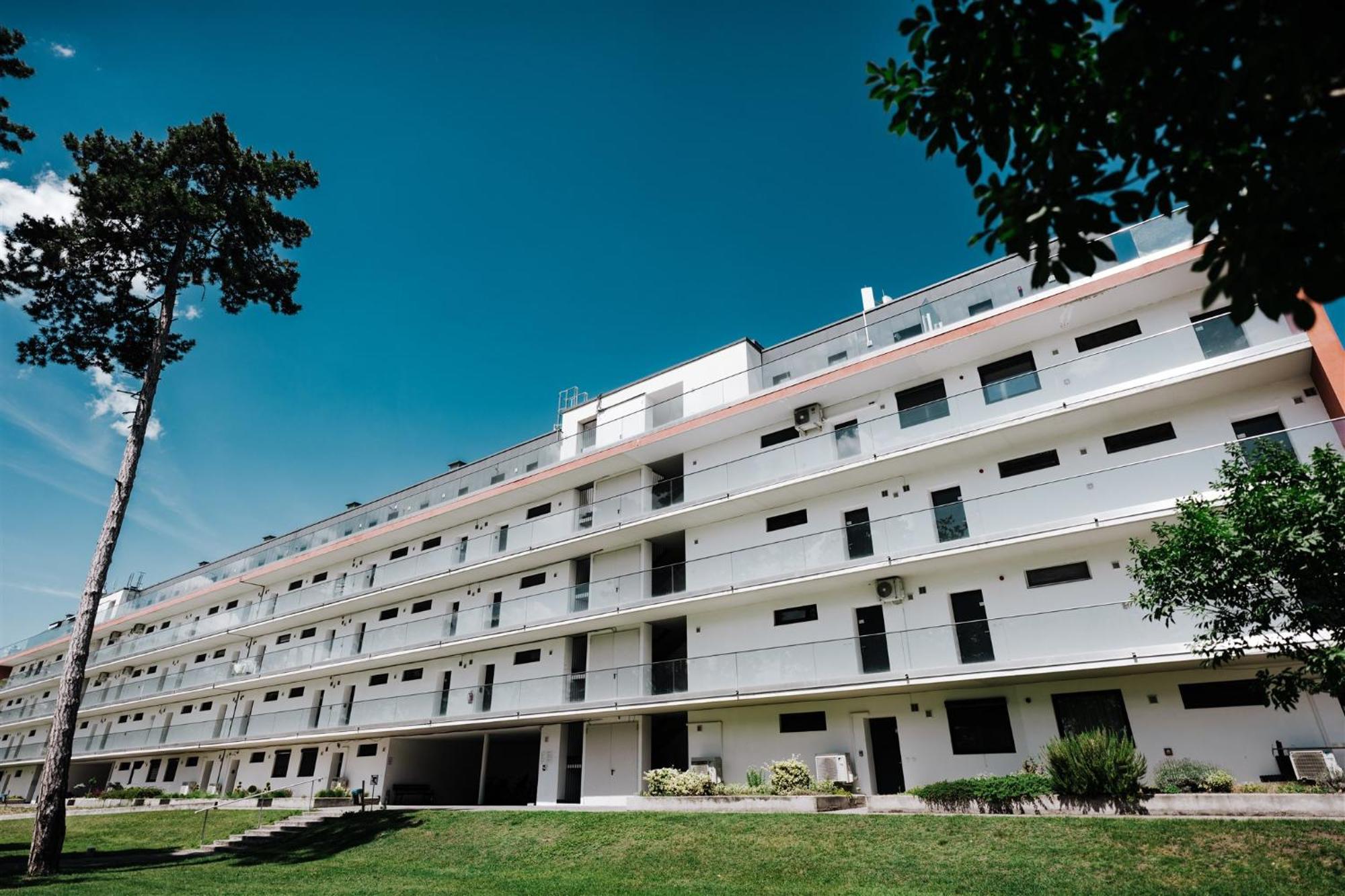 בלטונללה Butique Apartman Grand מראה חיצוני תמונה